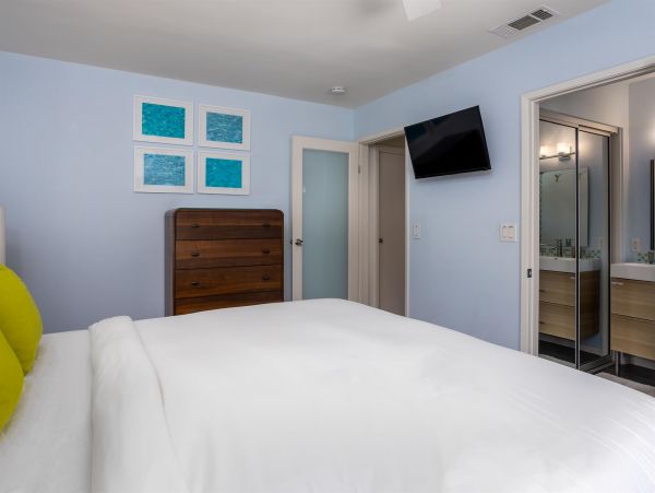 Palm Springs Home 990924