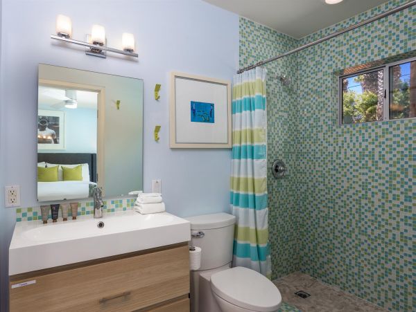 Palm Springs Home 990924