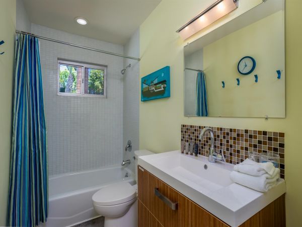 Palm Springs Home 990924
