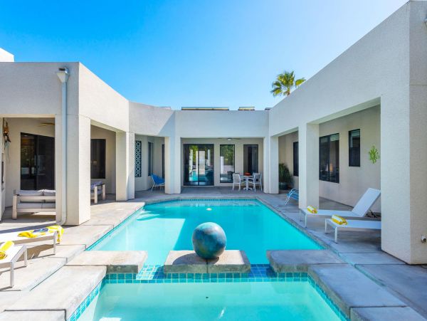 Palm Springs Home 990925