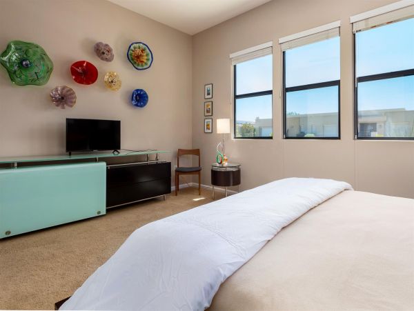 Palm Springs Home 990925