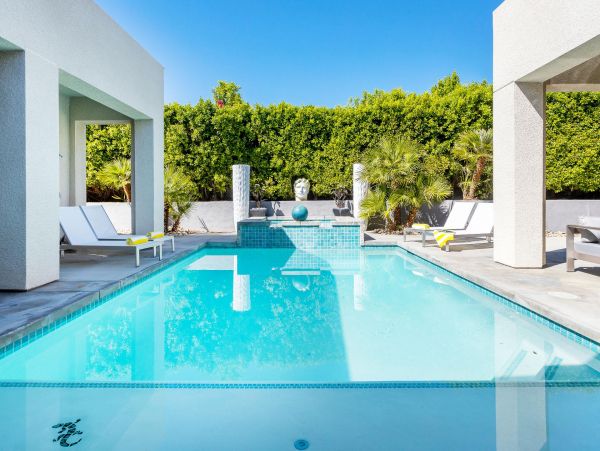 Palm Springs Home 990925