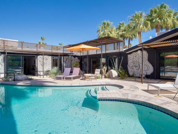 Palm Springs Home 990926