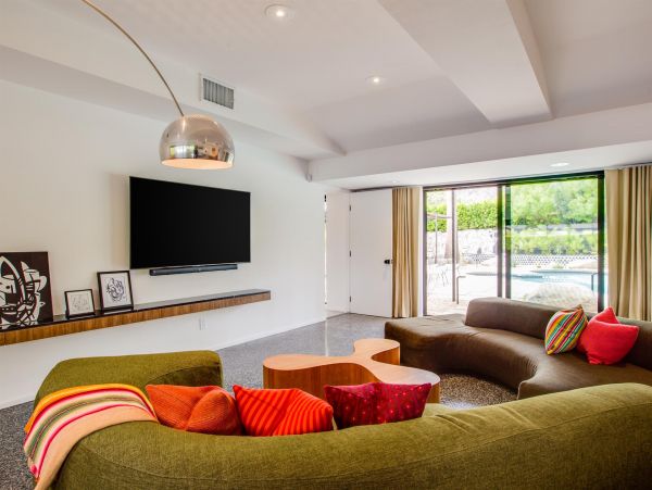 Palm Springs Home 990926