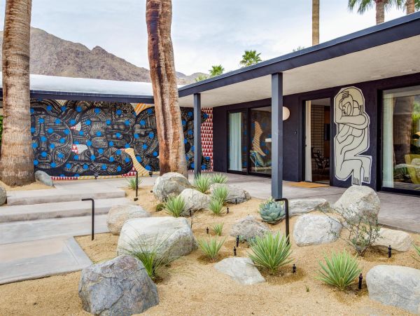 Palm Springs Home 990926