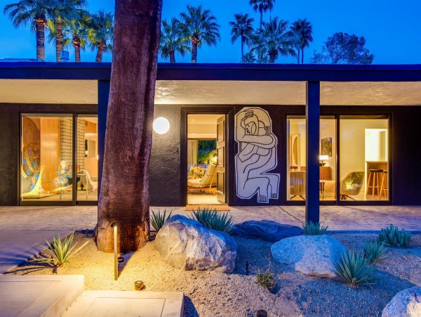 Palm Springs Home 990926