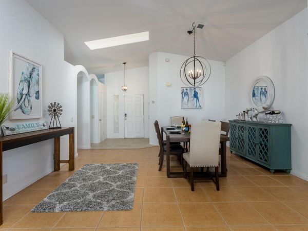 Palm Springs Home 990927