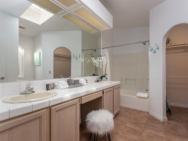 Palm Springs Home 990927