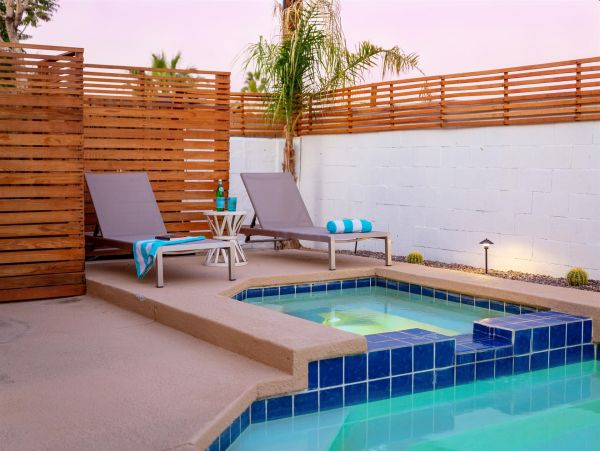 Palm Springs Home 990927