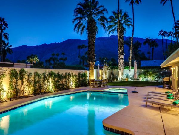 Palm Springs Home 990928
