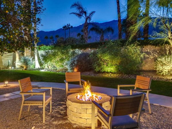 Palm Springs Home 990928