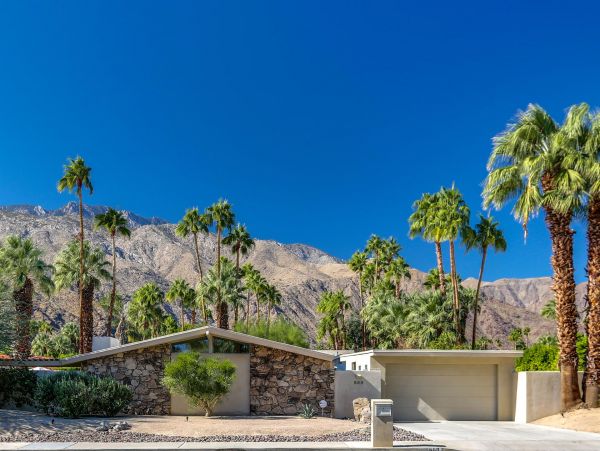 Palm Springs Home 990928