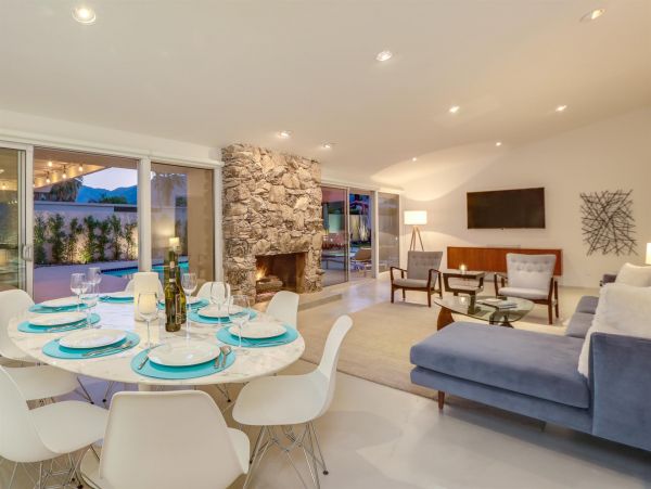Palm Springs Home 990928