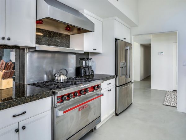 Palm Springs Home 990928