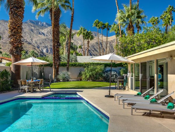 Palm Springs Home 990928