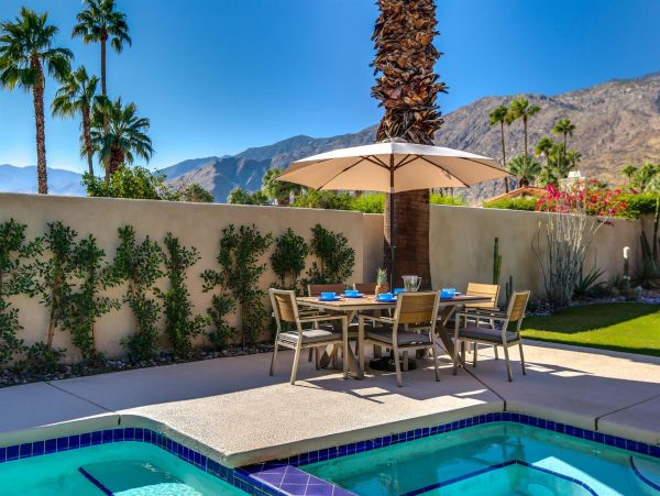 Palm Springs Home 990928