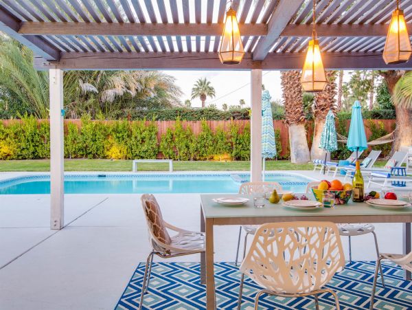 Palm Springs Home 990929