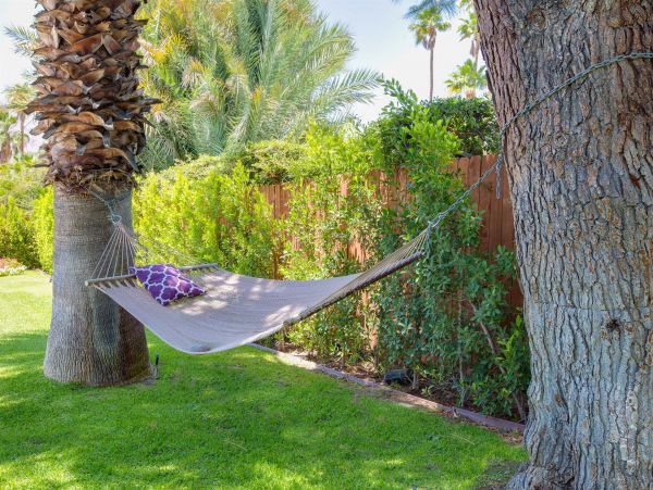 Palm Springs Home 990929
