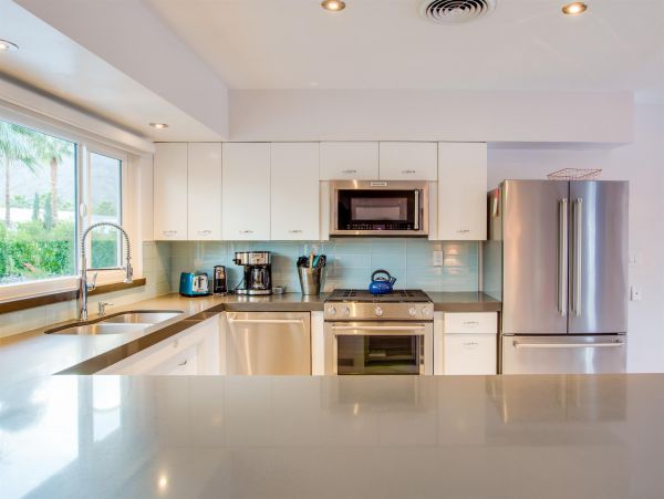 Palm Springs Home 990929