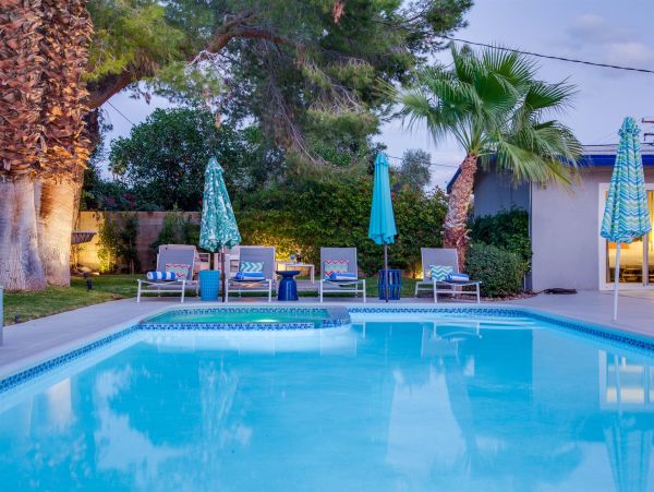 Palm Springs Home 990929