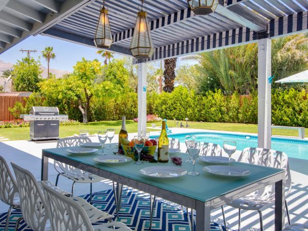 Palm Springs Home 990929