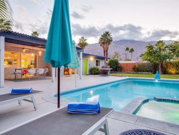 Palm Springs Home 990929