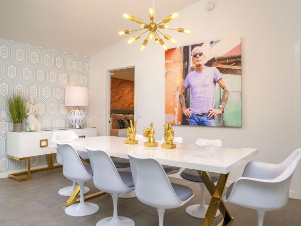 Palm Springs Home 990930