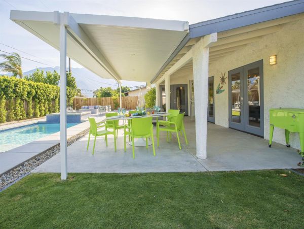 Palm Springs Home 990930