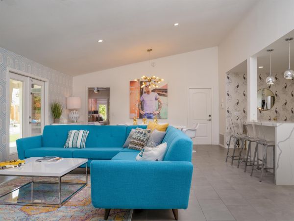 Palm Springs Home 990930