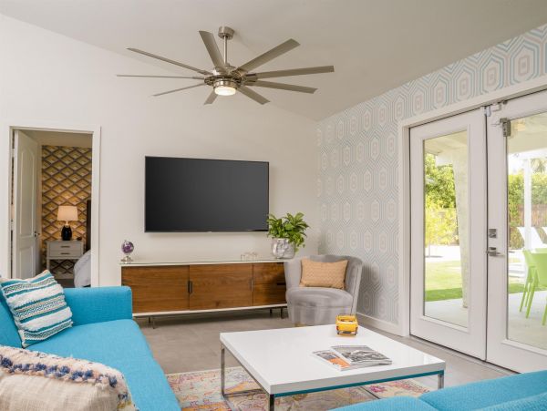 Palm Springs Home 990930