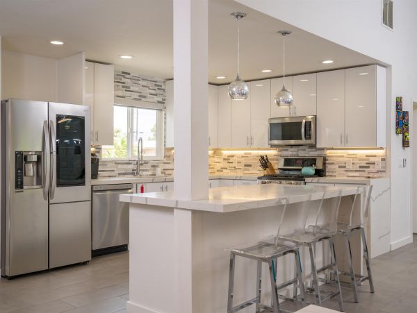 Palm Springs Home 990930