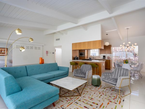 Palm Springs Home 990932