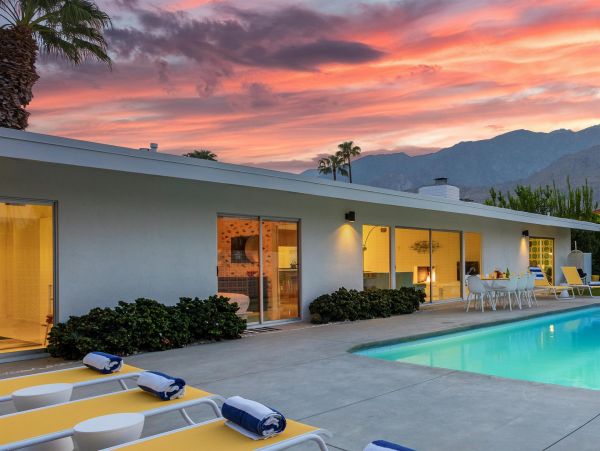 Palm Springs Home 990932