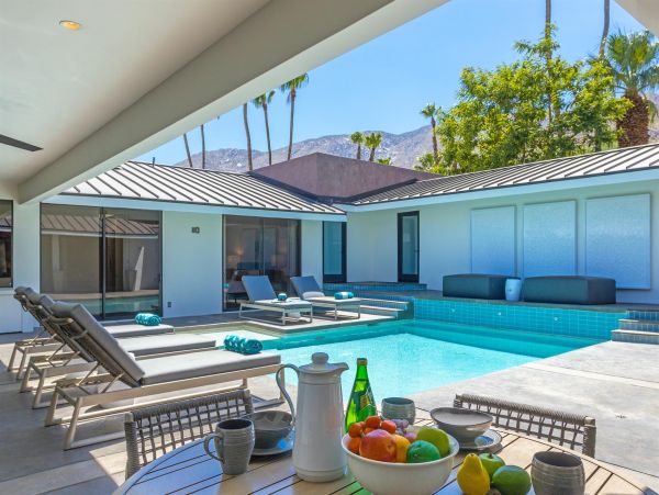 Palm Springs Home 990933