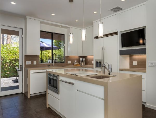 Palm Springs Home 990933