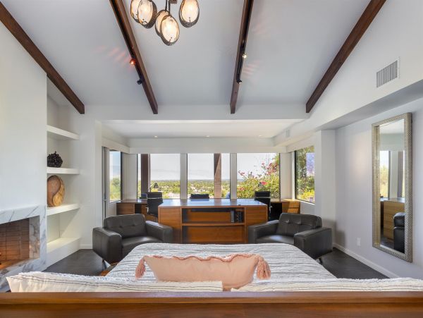 Palm Springs Home 990933