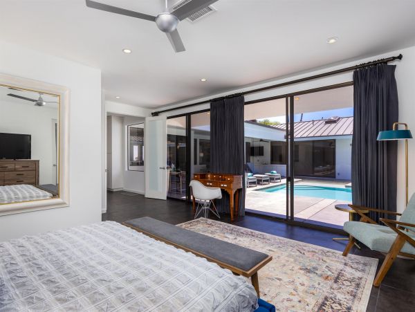 Palm Springs Home 990933