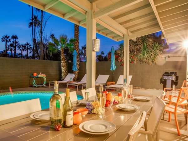 Palm Springs Home 990934