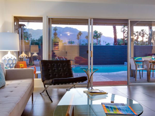 Palm Springs Home 990934