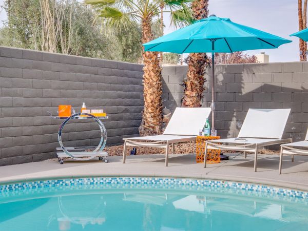 Palm Springs Home 990934