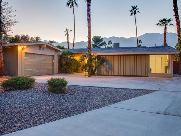Palm Springs Home 990934