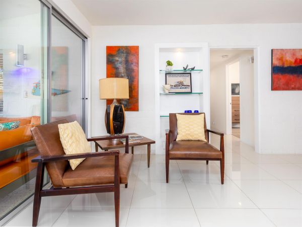 Palm Spring 3 Bedroom Home with Private Pool Sleeps 6
