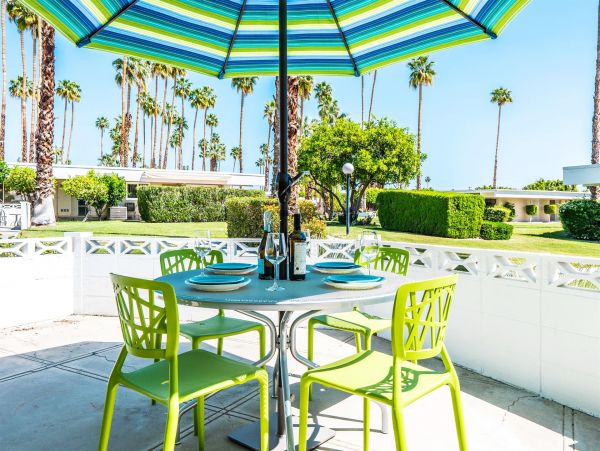 Palm Springs Home 990936