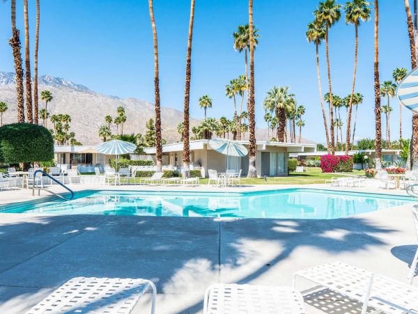 Palm Springs Home 990936