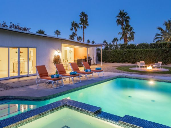 Palm Springs Home 990937