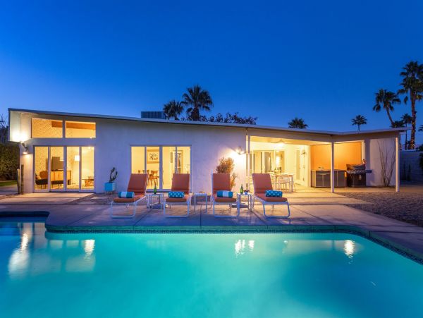 Palm Springs Home 990937