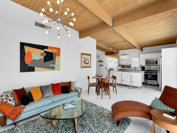 Palm Springs Home 990937