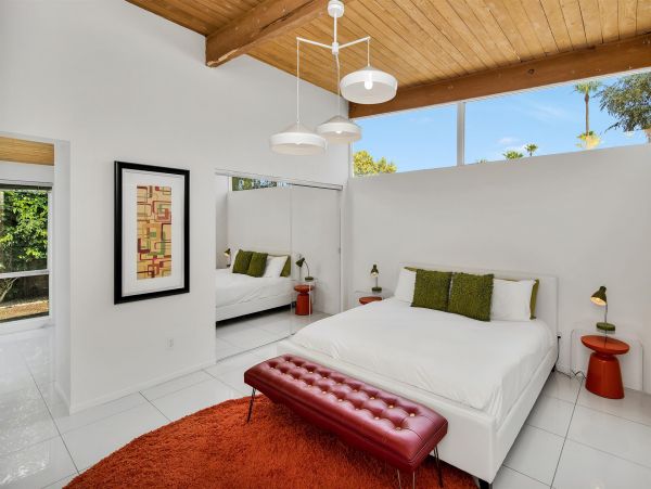 Palm Springs Home 990937