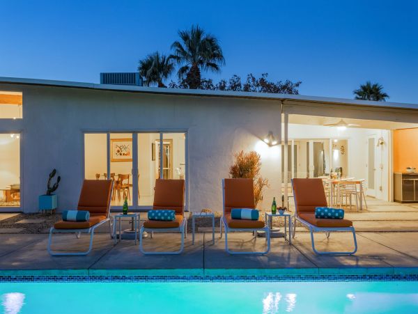 Palm Springs Home 990937