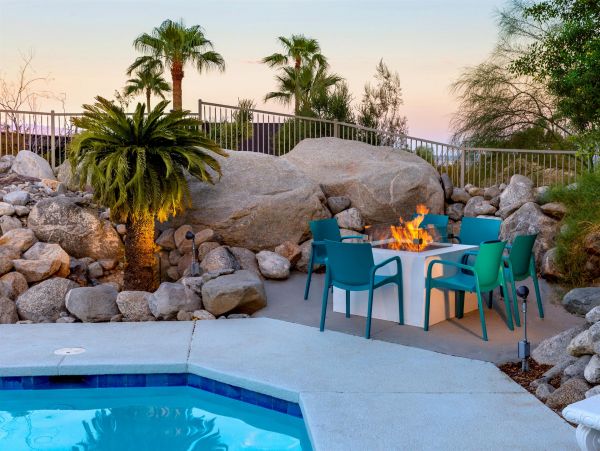 Resort Style Pool Home In Palms Springs